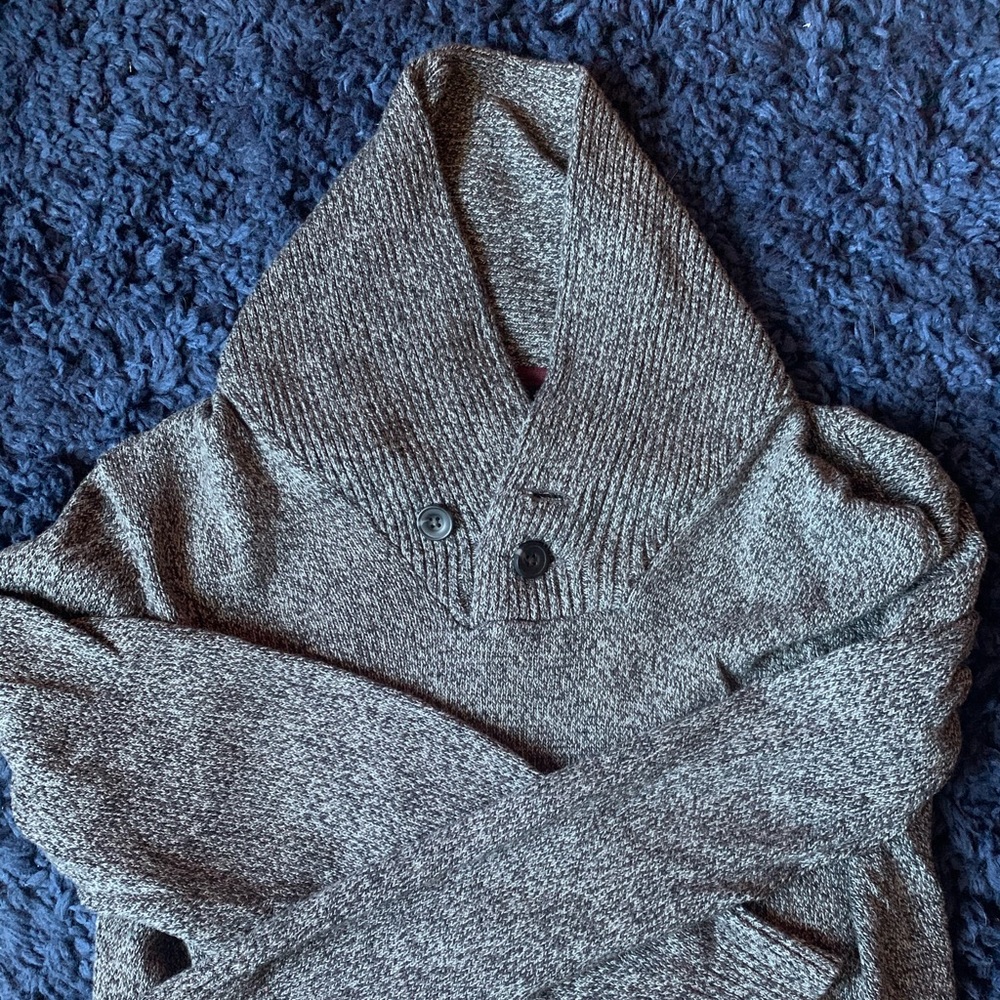Men’s Izod sweater